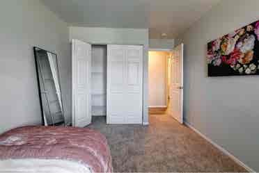 Available room for rent. $
