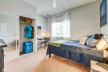 residence, private room& bath