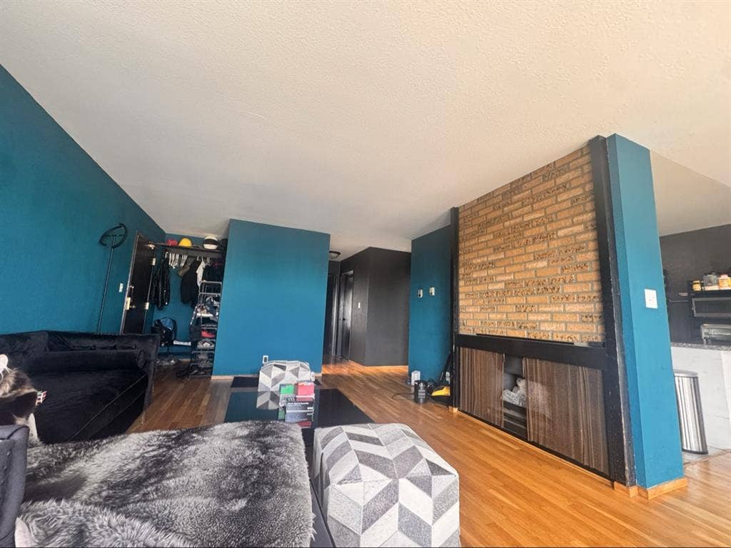 Spacious Private bed and bathroom