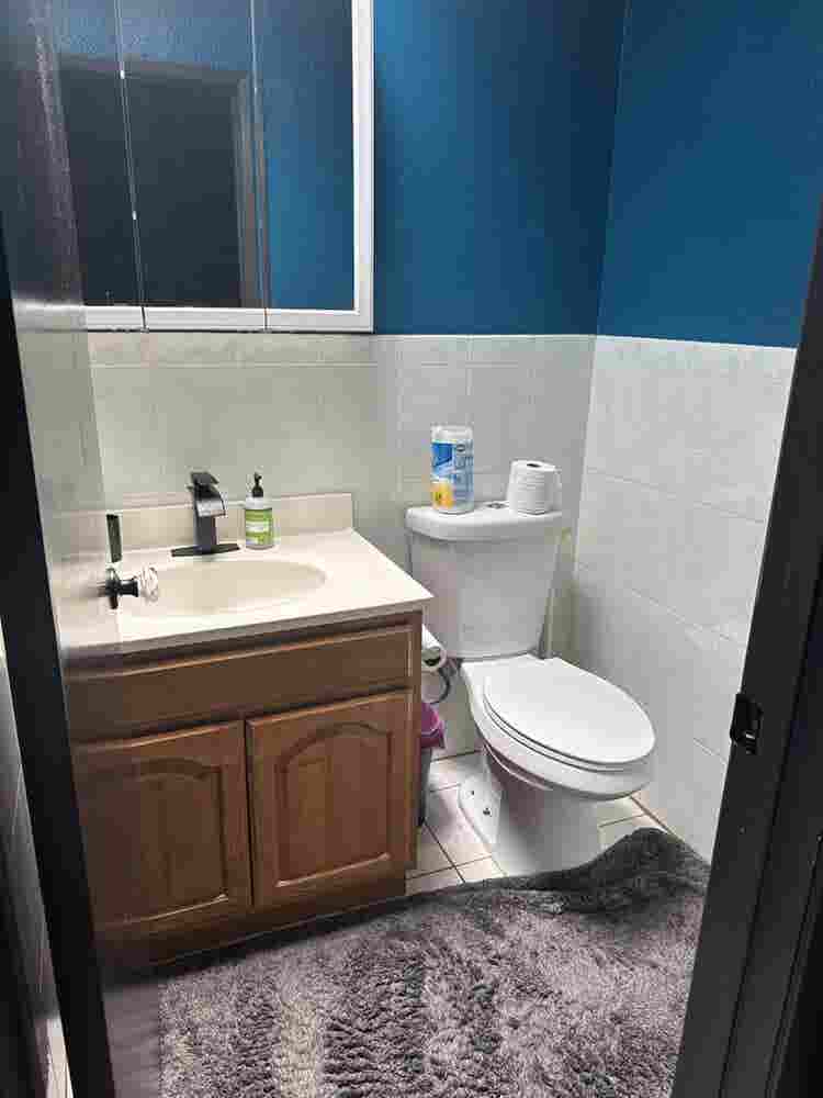 Spacious Private bed and bathroom