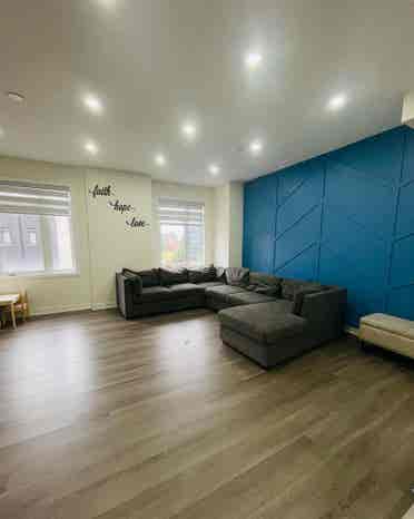 For Lease Elegant 3storey Townhouse