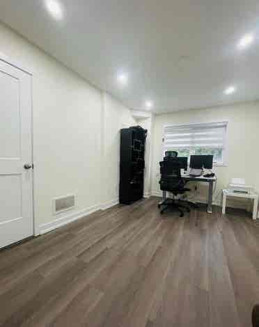 For Lease Elegant 3storey Townhouse