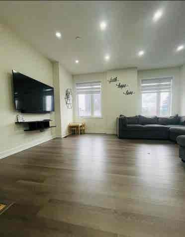 For Lease Elegant 3storey Townhouse