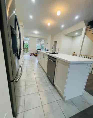 For Lease Elegant 3storey Townhouse