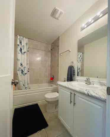 For Lease Elegant 3storey Townhouse