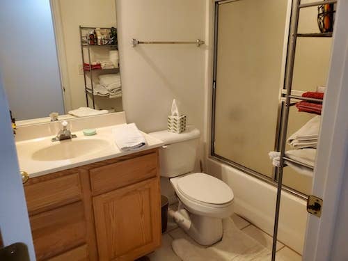 Beautiful furnished room/bathroom