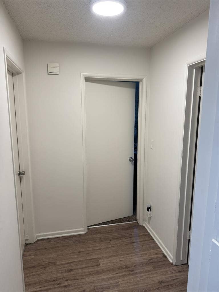 UCSB Pro w/ Room Available
