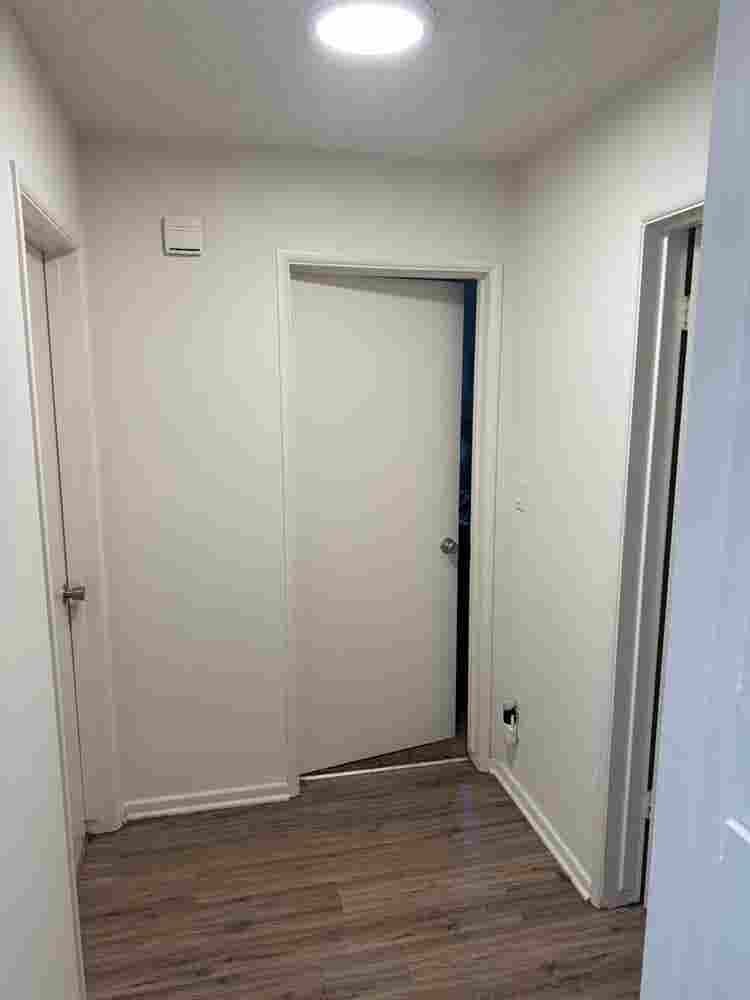 UCSB Pro w/ Room Available