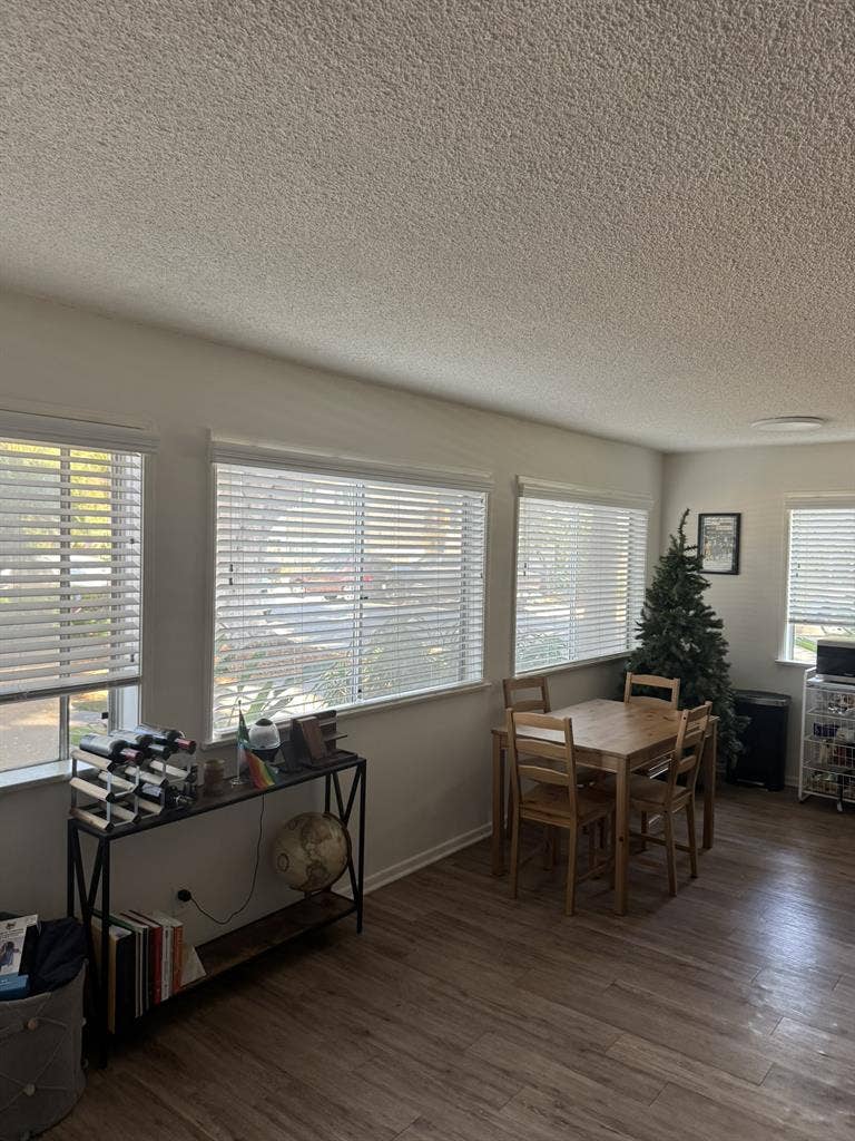 UCSB Pro w/ Room Available
