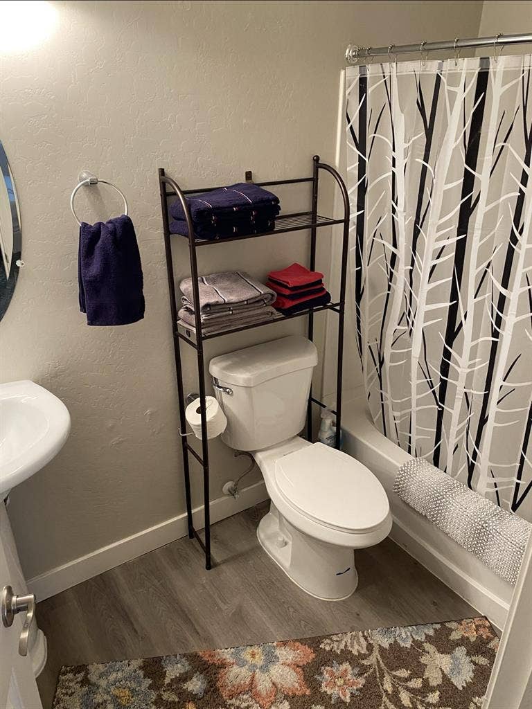 Private Room,Bathroom & Kitchenette