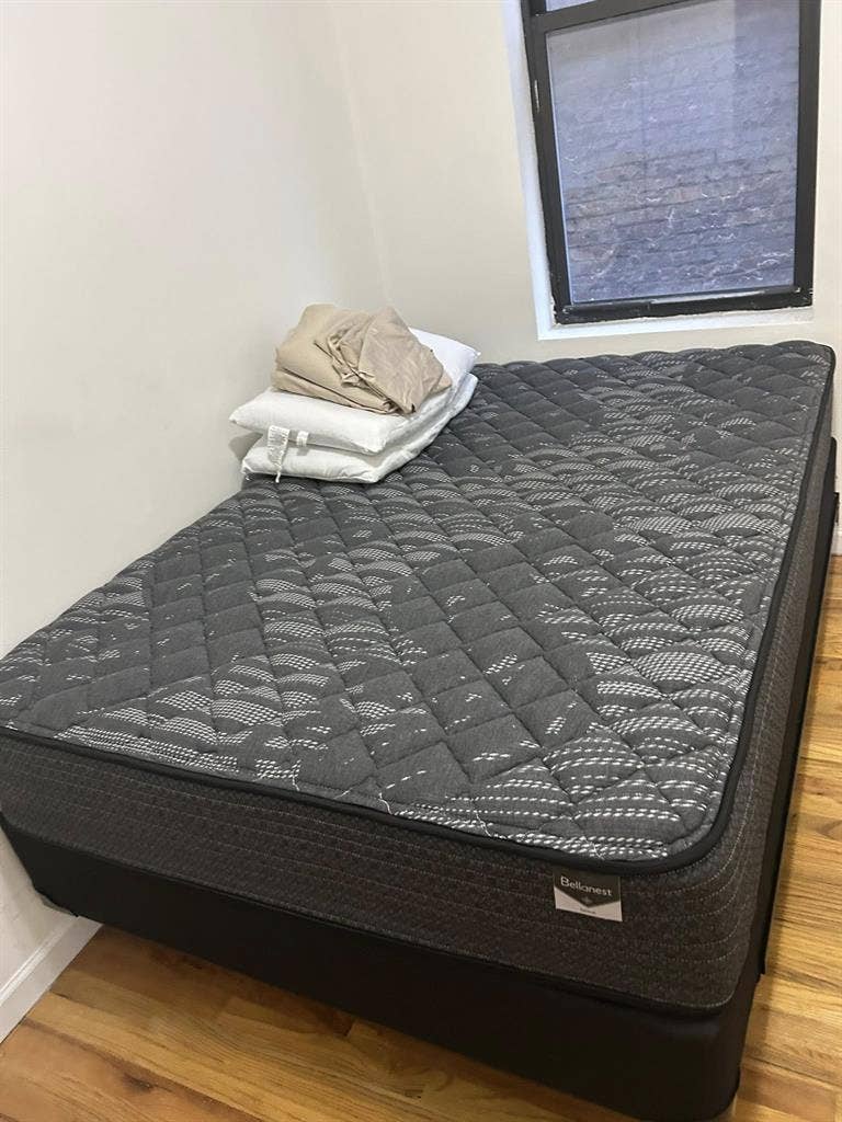 PRIVATE ROOM AVAILABLE FOR JULY