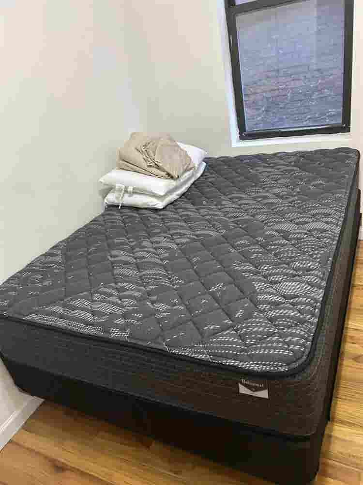 PRIVATE ROOM AVAILABLE FOR JULY