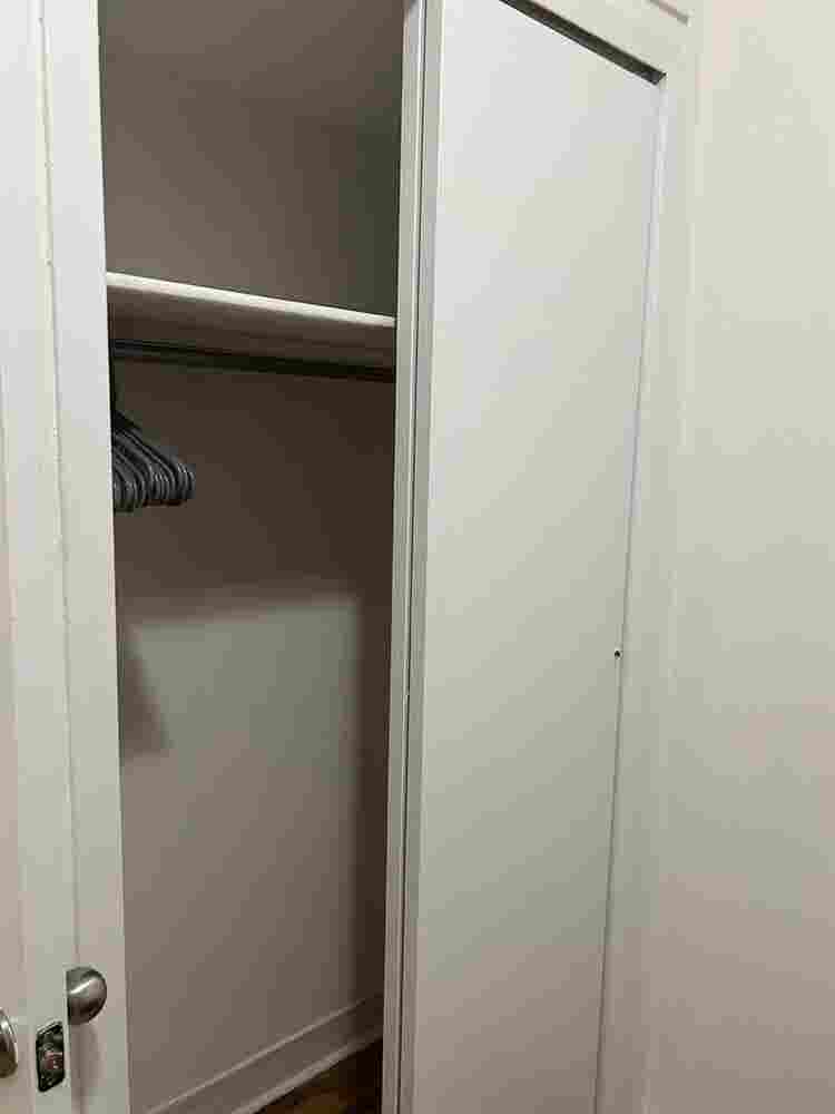 PRIVATE ROOM AVAILABLE FOR JULY