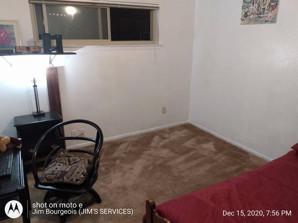 Room in Nice Neighborhood...