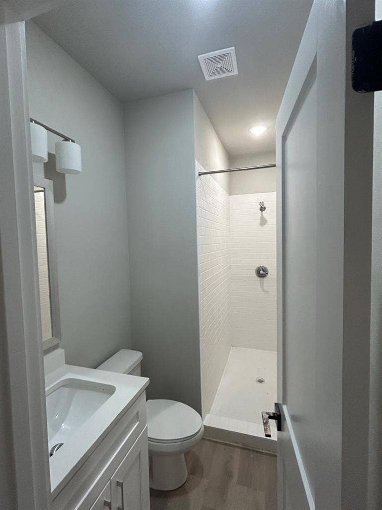 Purple rail room for rent