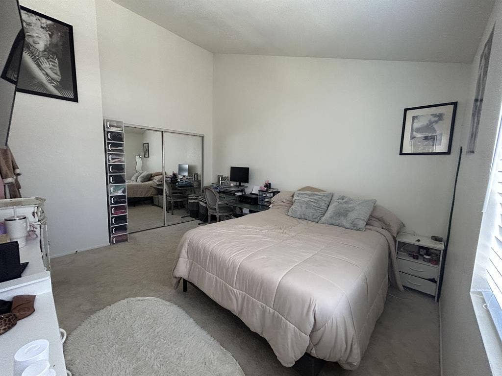 Large Room in HB House