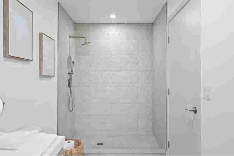 🌴Modern 2BR Apartment-Private Room