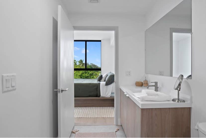 🌴Modern 2BR Apartment-Private Room