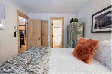 Private condo excellent location!