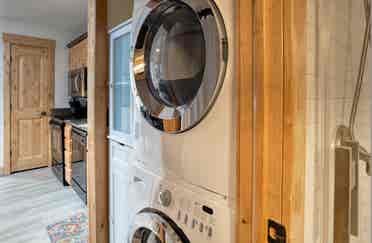 Private condo excellent location!
