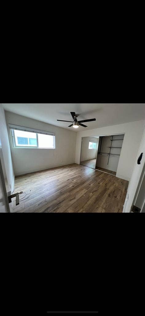 Master Bedroom For Rent in Redondo