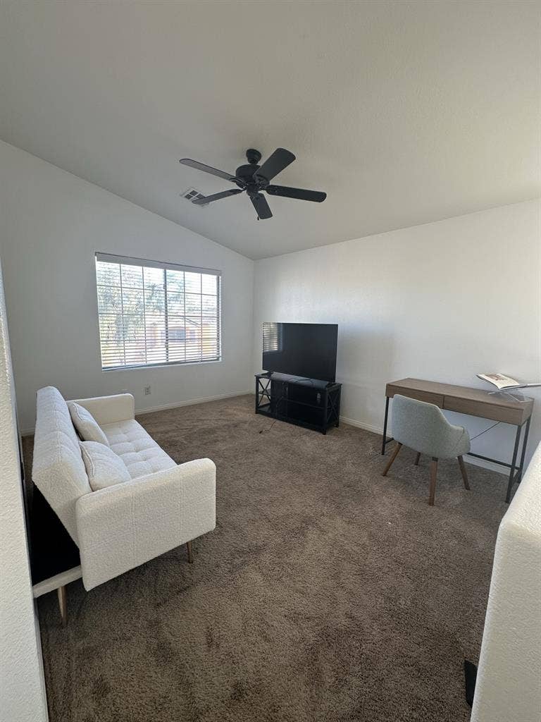 Private Bedroom in North Las Veags