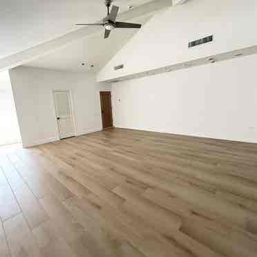 Spacious Private Suite