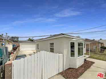 2bedroom apartment in serene area