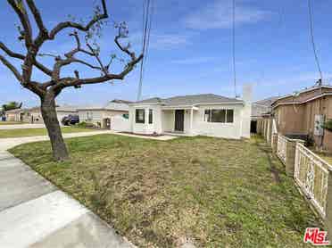 2bedroom apartment in serene area