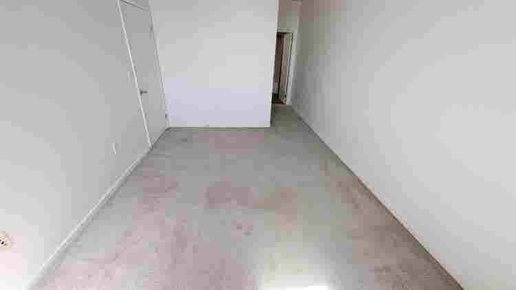 Spacious Koreatown Room