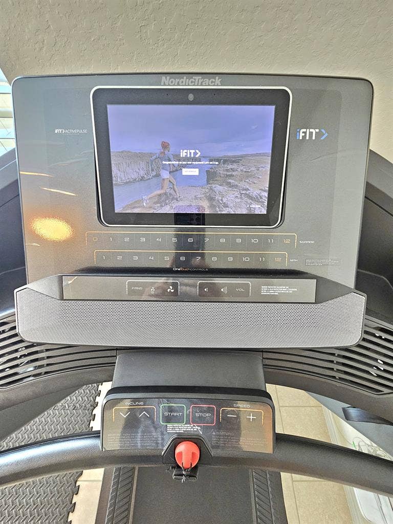 Furnished B/R bills PD Near LAFB