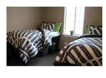 Windsor Manor Women’s Summer Lease!
