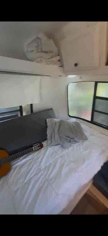 ROOM FOR MONTHLY RENT!