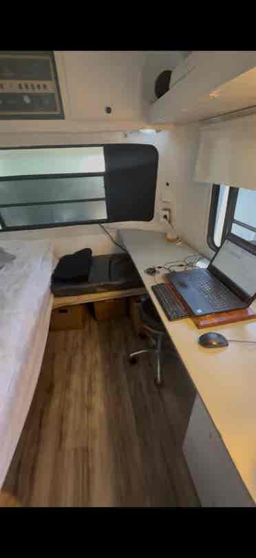 ROOM FOR MONTHLY RENT!