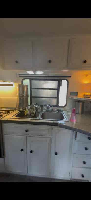 ROOM FOR MONTHLY RENT!