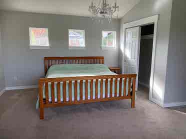 Spacious furnished bonus room