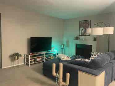 Nice room in Tempe lake