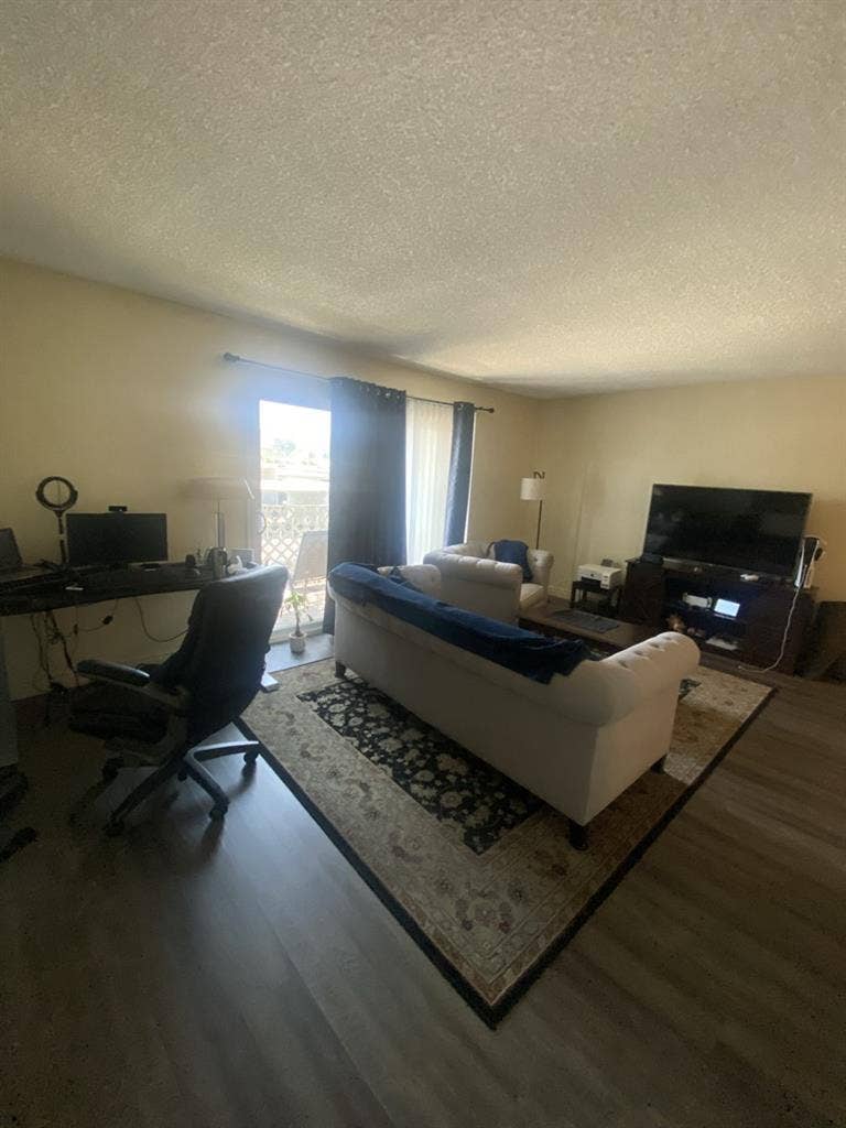 Room in Vista