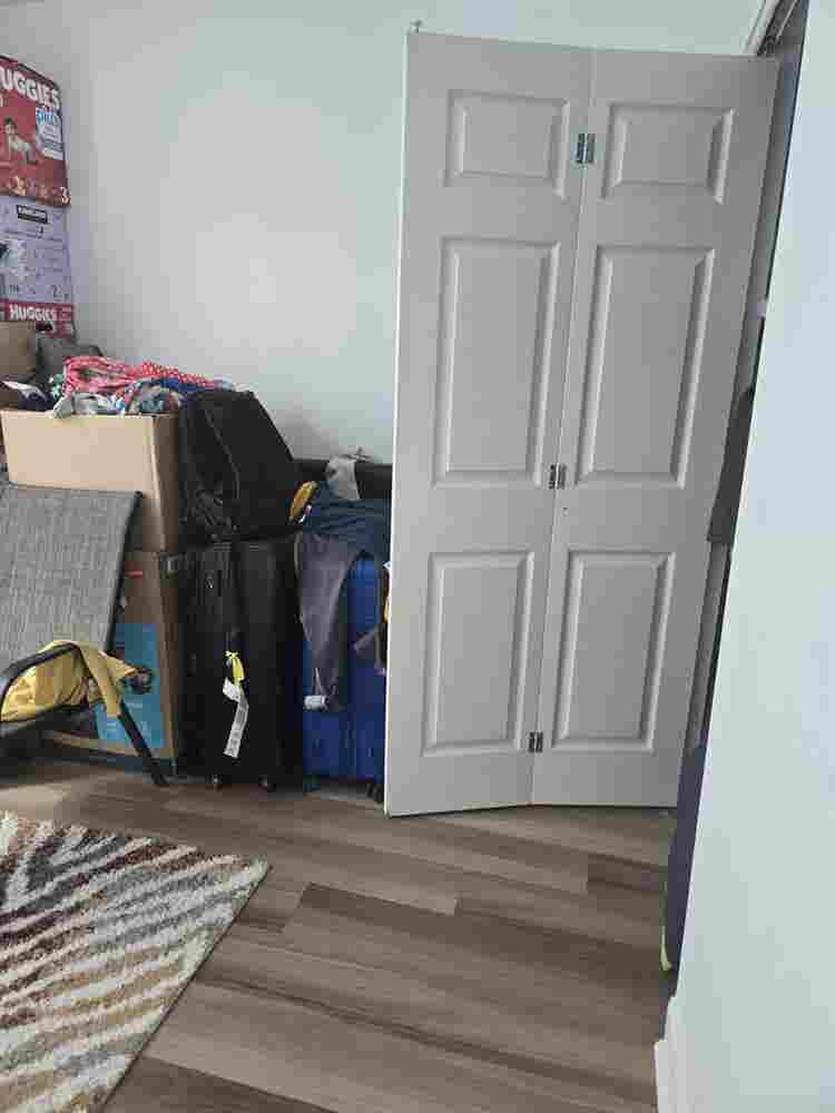 Bath apt for sub lease