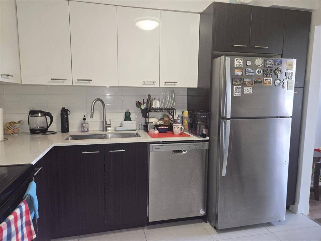 Bath apt for sub lease