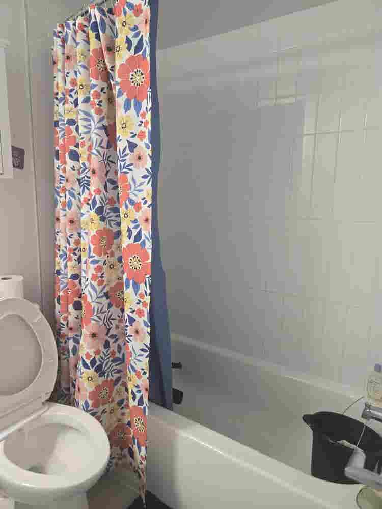 Bath apt for sub lease