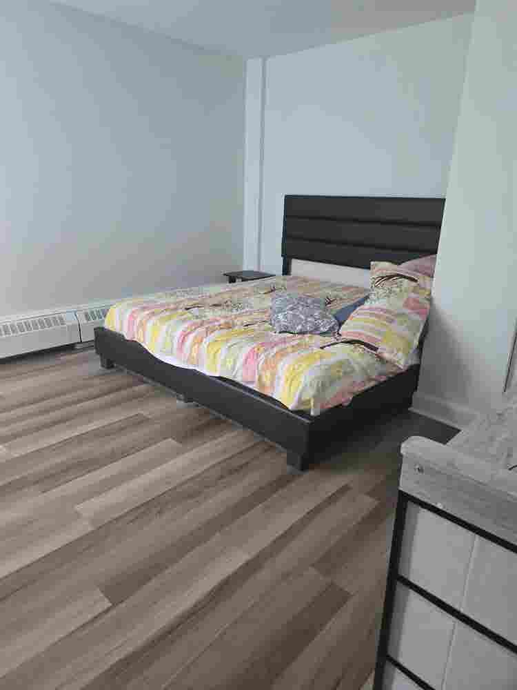Bath apt for sub lease