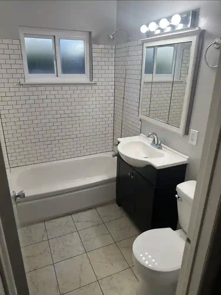 $-Shared Master Bedroom