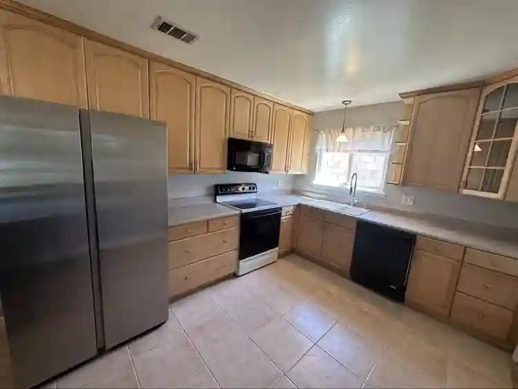 $-Shared Master Bedroom