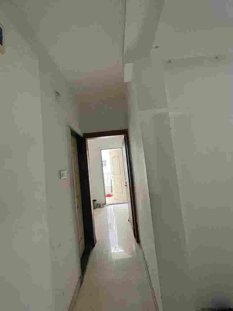 2 roommates required in phase 1