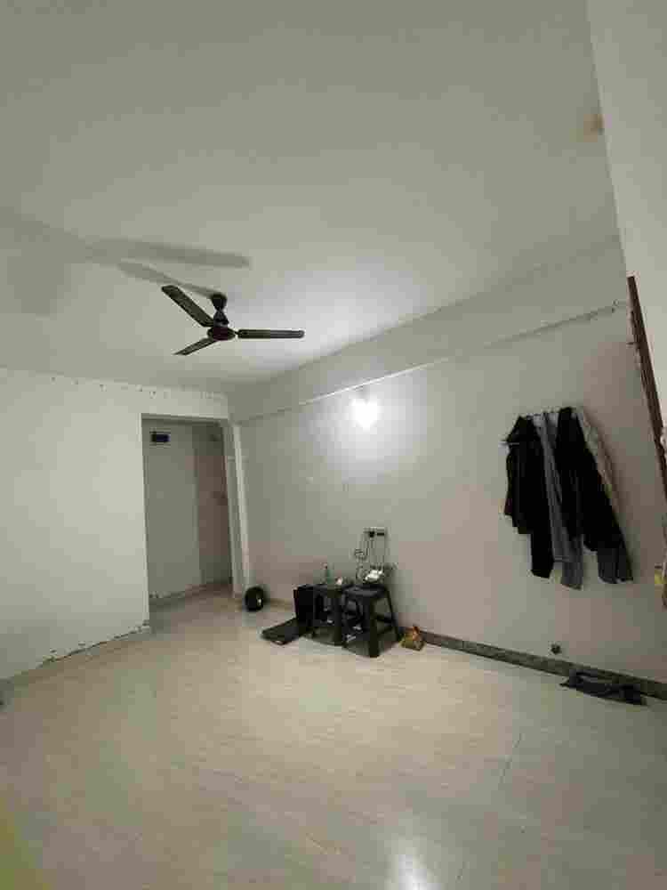 2 roommates required in phase 1