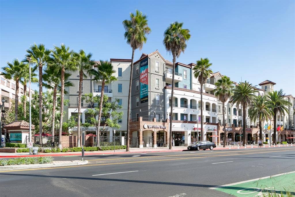 SHARED Room Summer Sublease, /mo