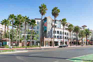 SHARED Room Summer Sublease, /mo