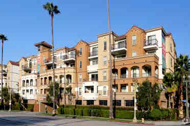 SHARED Room Summer Sublease, /mo