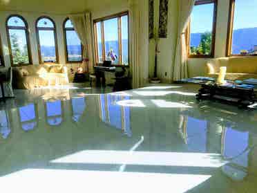 Luxury in Nature. Views. Arts.